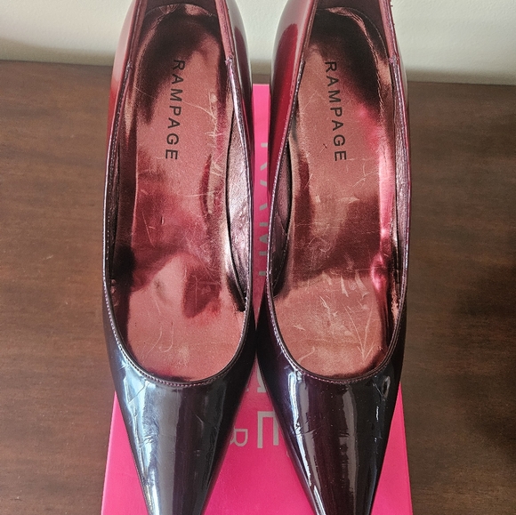 Rampage Red Pointed Toe Ombre Heels - Picture 5 of 5